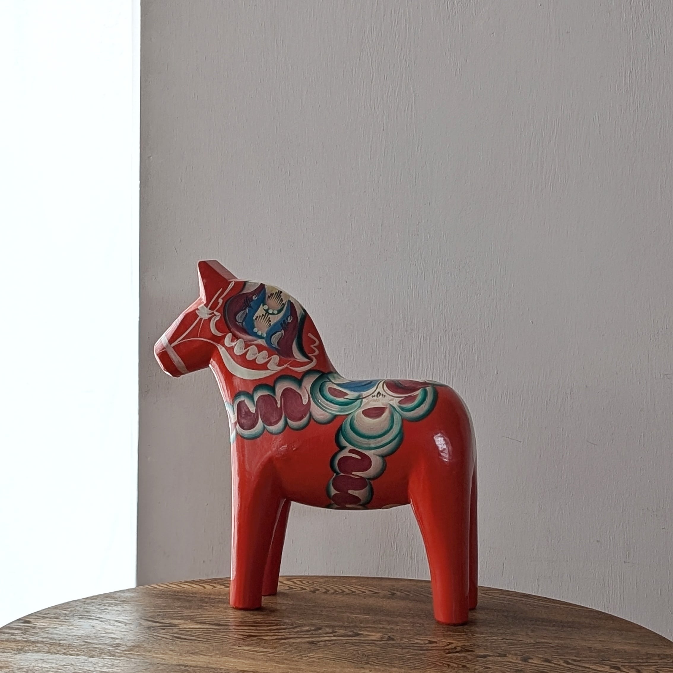 送料込 幸せを運ぶ馬 ダーラヘスト ダーラナホース スウェーデン