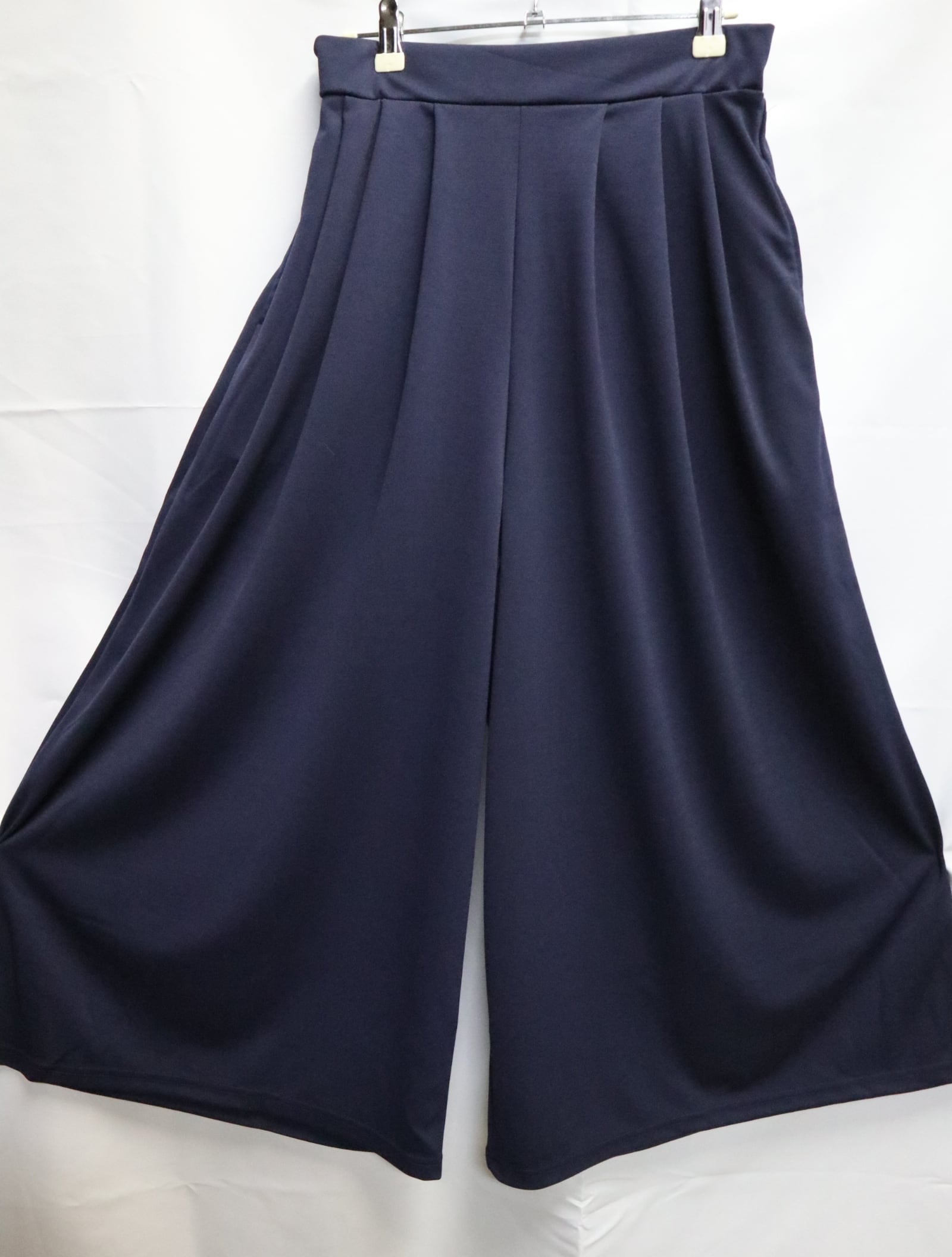 再入荷】ゆらめき袴風パンツ | Asahiya‐きものと和のお店‐