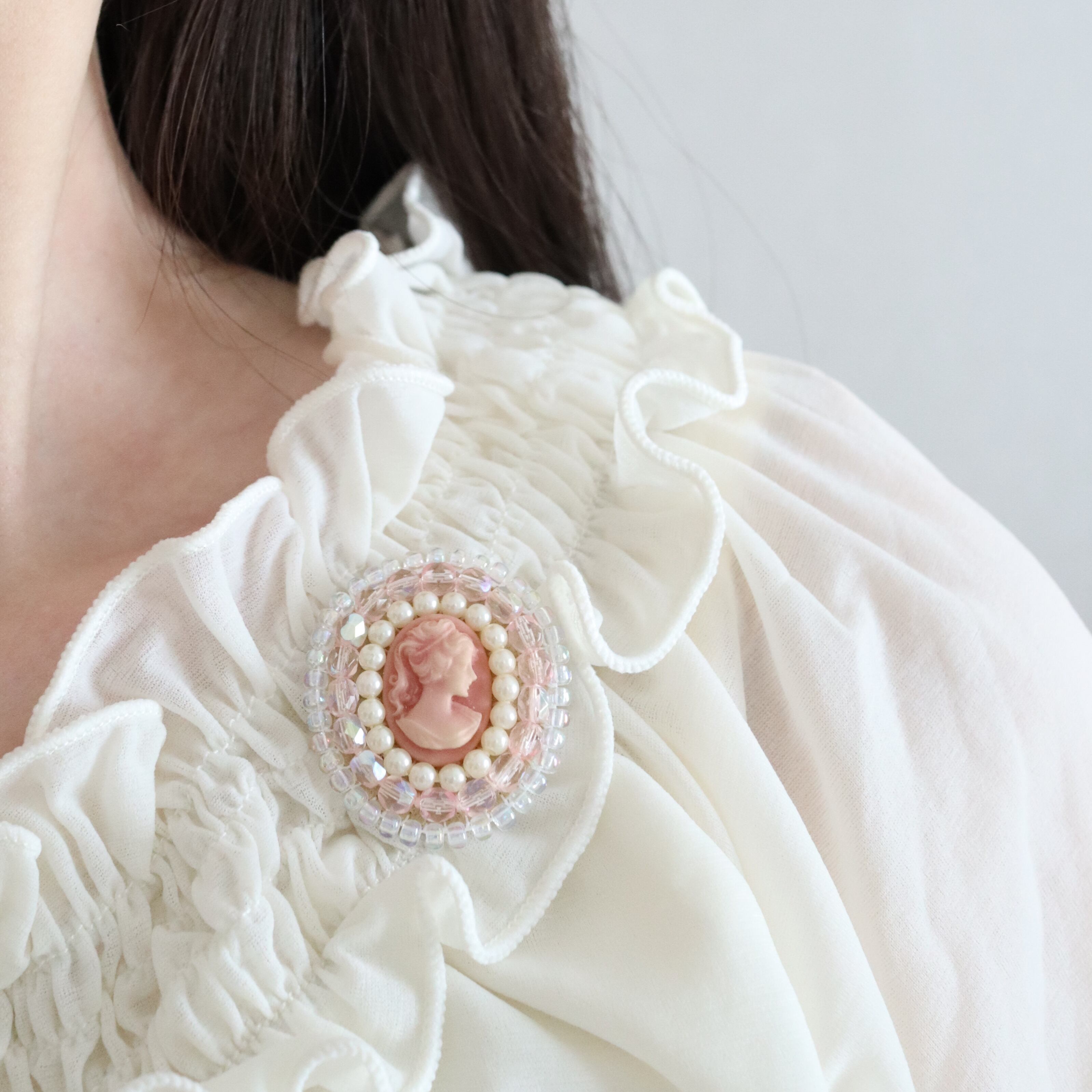 オ*ー様 SV925 シェルカメオ ピンクトルマリン付き ブローチ