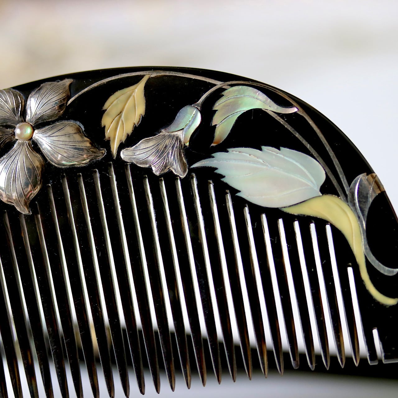 銀細工 貝象嵌 黒鼈甲のアンティーク櫛と笄のセット | 結antiques