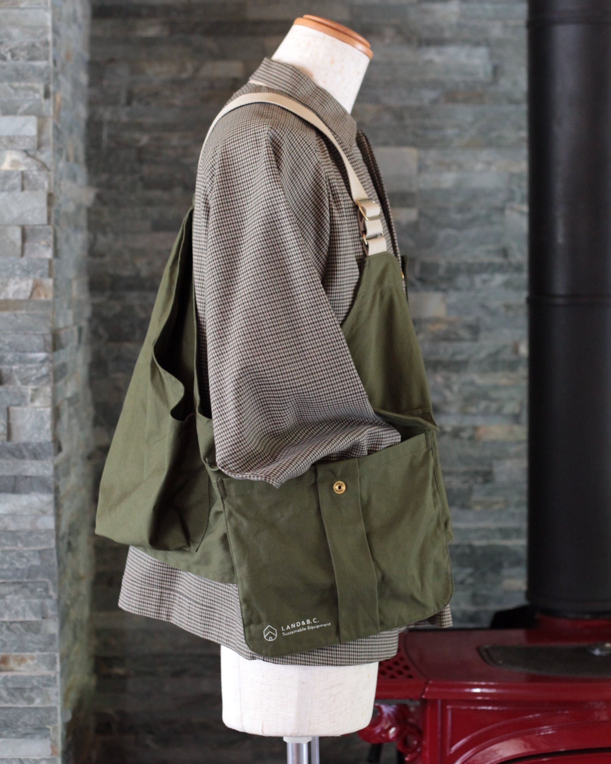 LAND & B.C. ONLINE SHOP