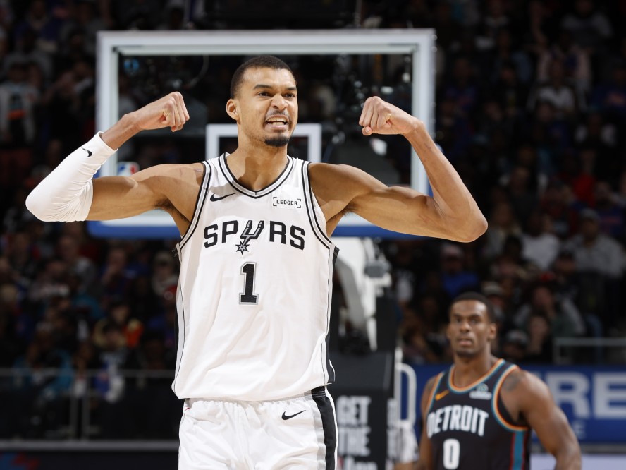 威風堂々～Bリーグ初代王者を目指す大阪エヴェッサ | バスケットボール