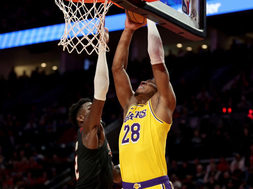 NBA】レブロン・ジェームズとの連携から八村塁が豪快なダンク