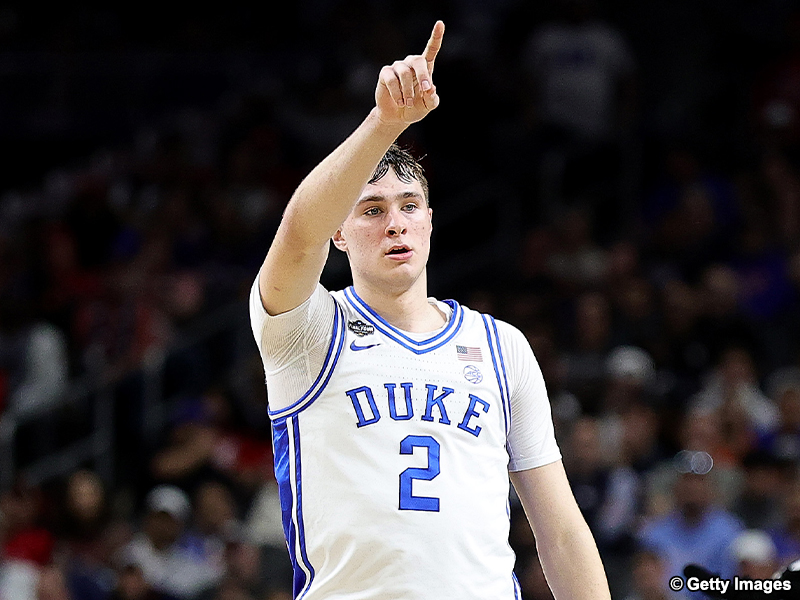 ドラ1候補筆頭”フラッグがネイスミス賞受賞…1年生での選出は史上4人目