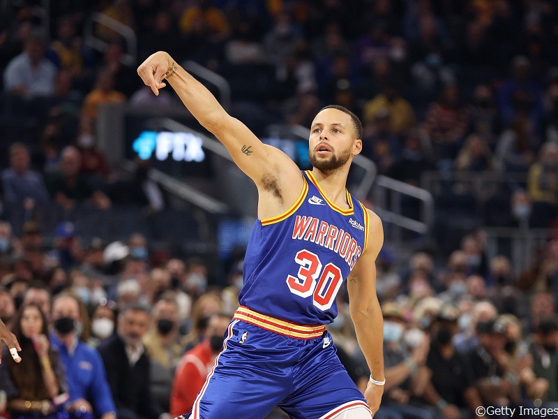 ESPN』のMVP調査で圧倒的支持を集めたステフィン・カリー、KDと