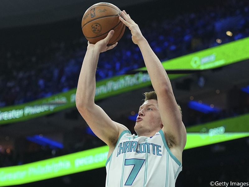 ホーネッツの新人コン・カニップルがキャリア最初の4戦でNBA新記録と