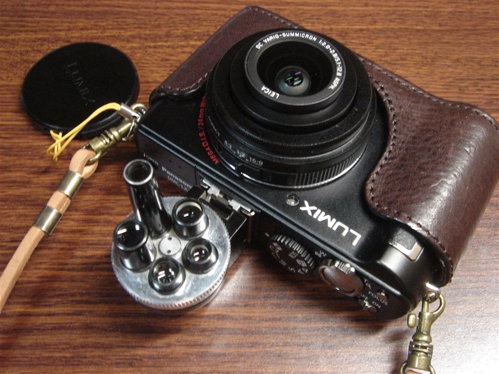 レンズストラップとソフトケース』 パナソニック LUMIX DMC-LX3 の