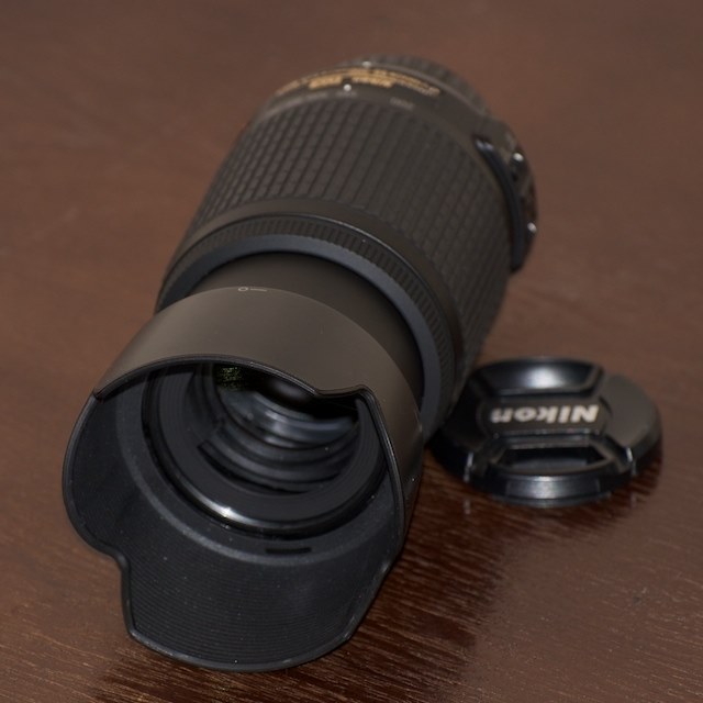 レンズフード』 ニコン AF-S DX VR Zoom-Nikkor 55-200mm f/4-5.6G IF