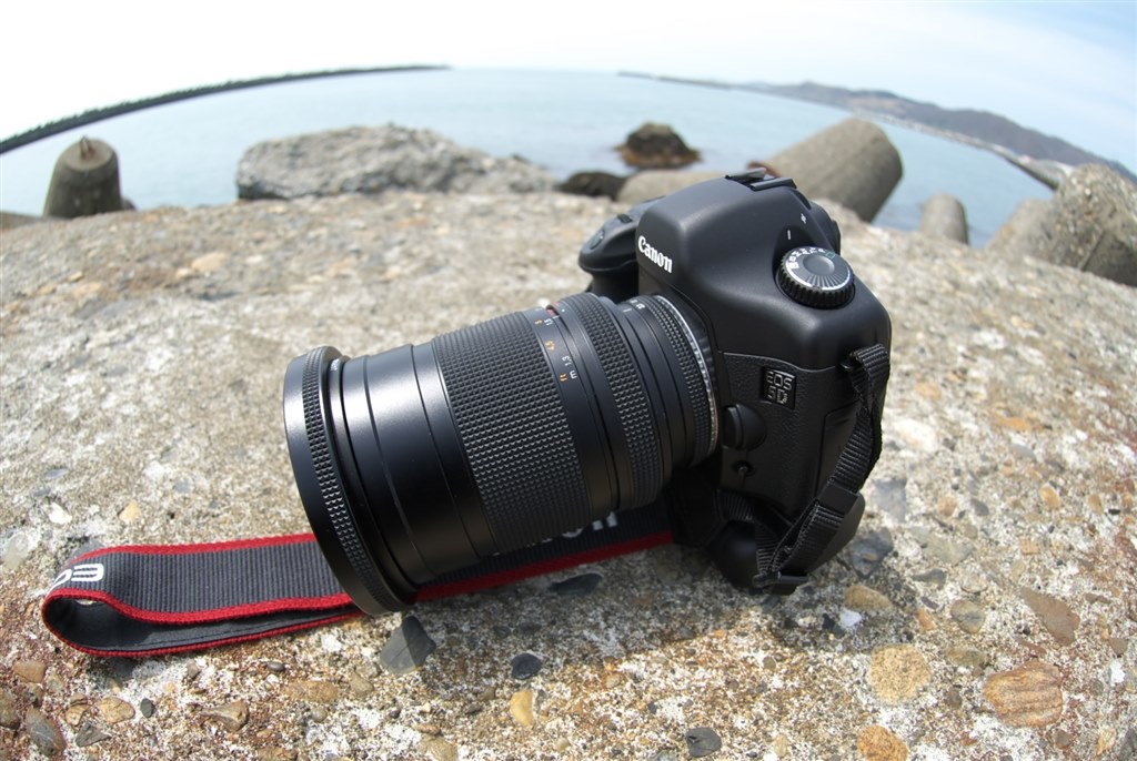 開放でのボケについて』 京セラ Carl Zeiss Vario-Sonnar T* 35-135mm