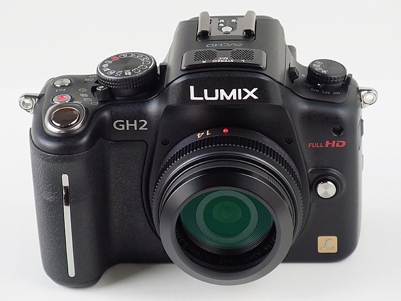 フード情報』 パナソニック LUMIX G 14mm/F2.5 ASPH. H-H014 の