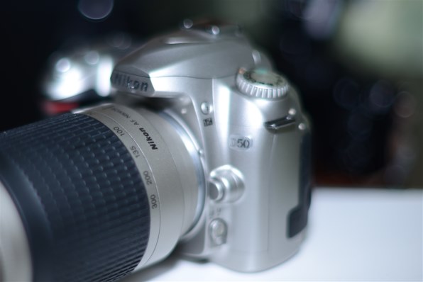 ニコン AF Zoom Nikkor 70-300mm F4-5.6G (シルバー)投稿画像・動画