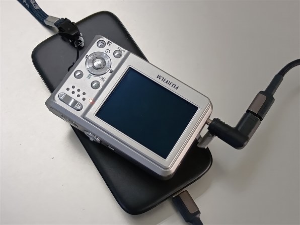 富士フイルム FinePix F30 価格比較 - 価格.com