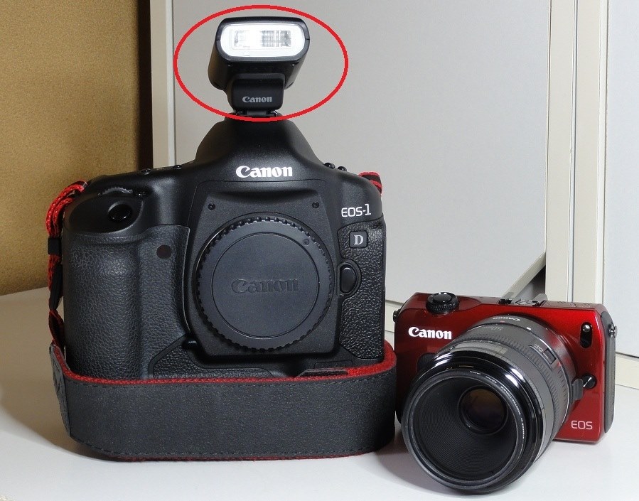 ストロボのポップアップが異常です。』 CANON EOS Kiss X7 ボディ の