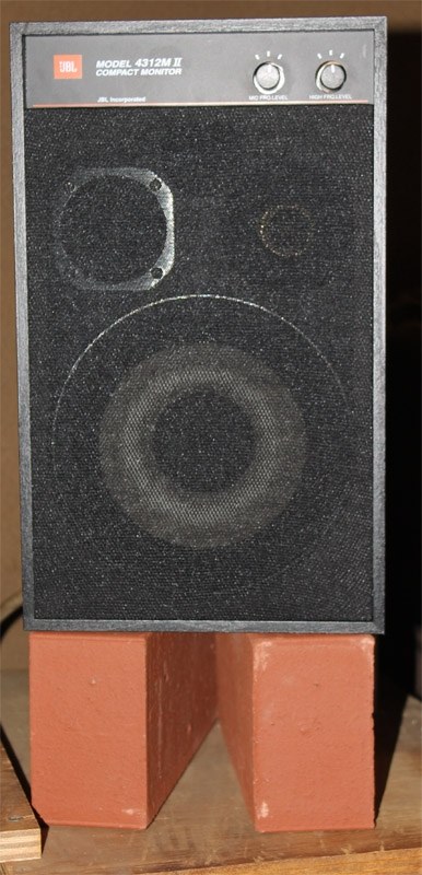 はじめはガッカリしました。』 JBL 4312M II BK [ペア] のクチコミ