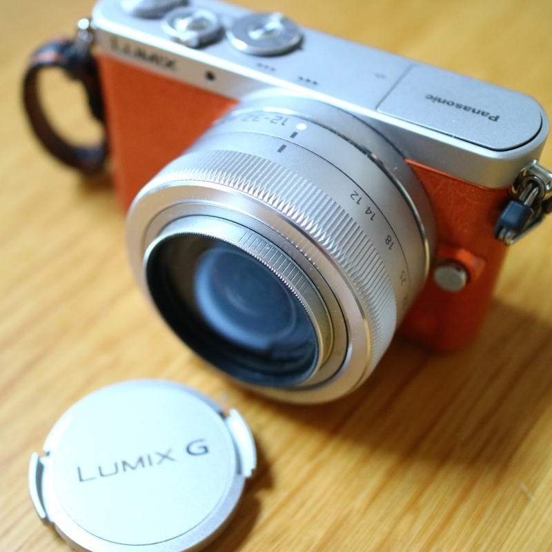 自動開閉トレンズキャップを探しています』 パナソニック LUMIX DMC