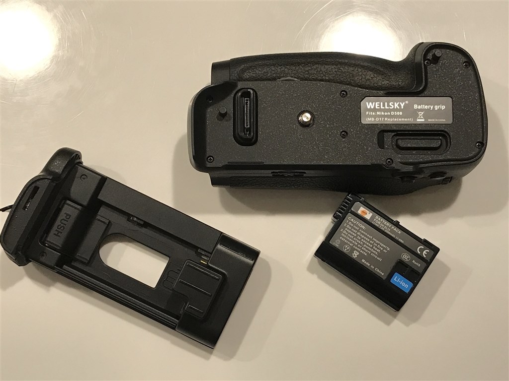 パワーバッテリーパック装着時のバッテリー減り方』 ニコン D500