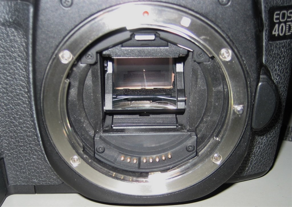 ミラーボックス内の汚れについて』 CANON EOS 40D ボディ のクチコミ