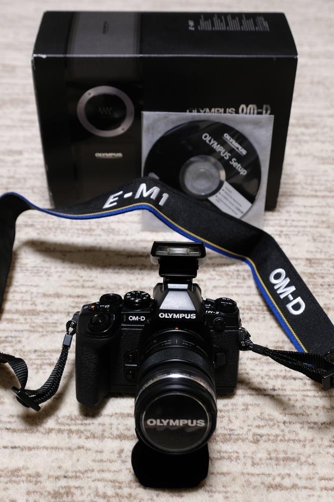 マイクロフォーサーズ』 オリンパス OLYMPUS OM-D E-M1 12-50mm EZ
