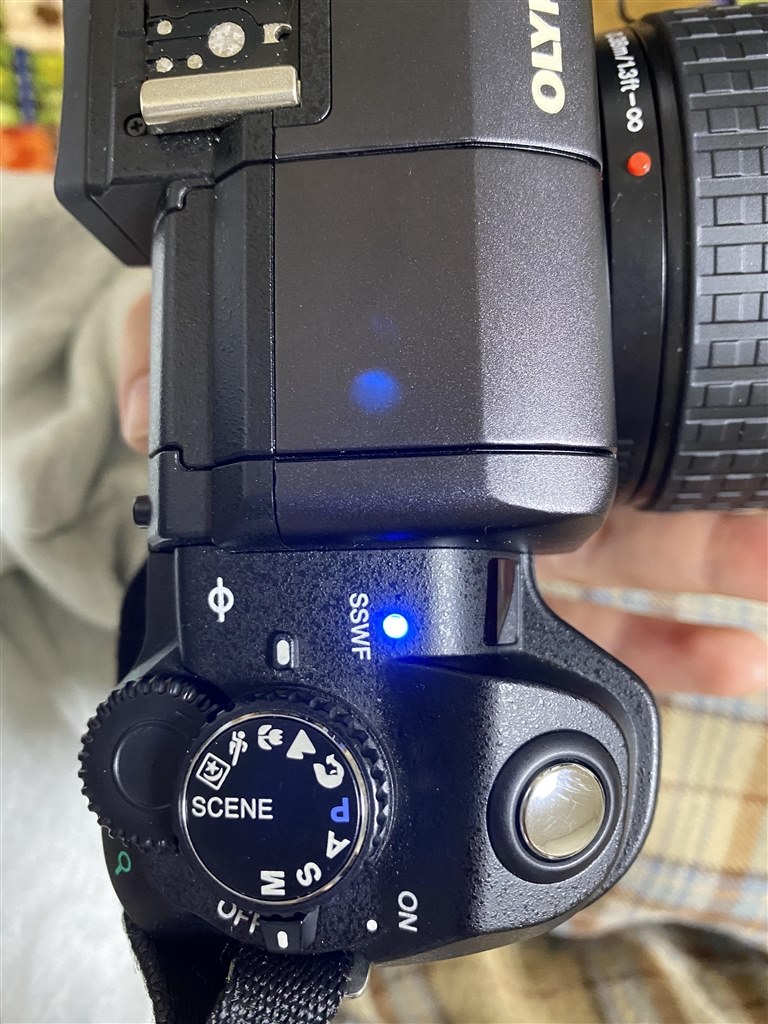 SSWFが点灯したままになり、電源がつきません、、』 オリンパス E-300