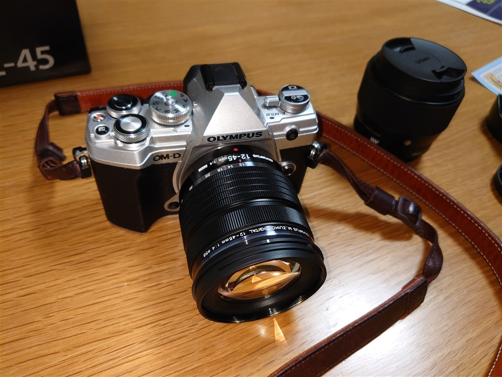 第一印象 ～ちっさい。軽い。～』 オリンパス M.ZUIKO DIGITAL ED 12