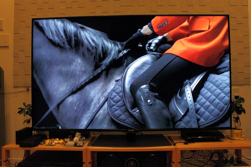 これって輝度ムラ！？仕様？？』 シャープ AQUOS 4K 4T-C70BN1 [70