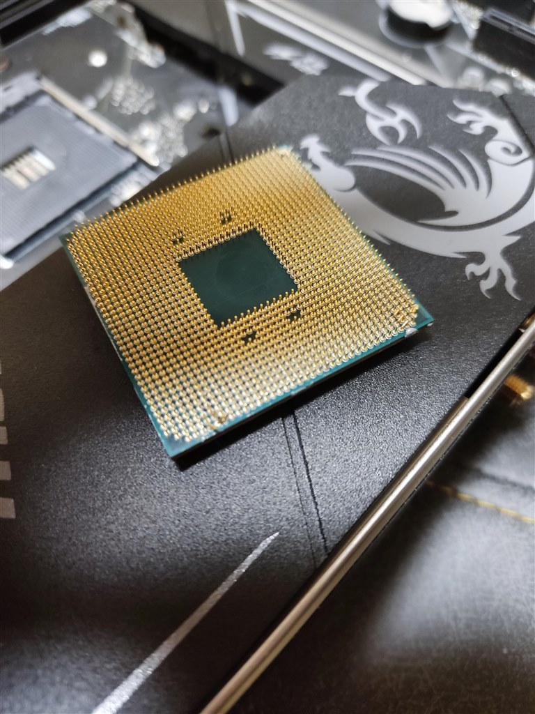 Ryzen7 5800X3D ピン折れ修理品 【ジャンク】ピンの折れ曲がり具合に