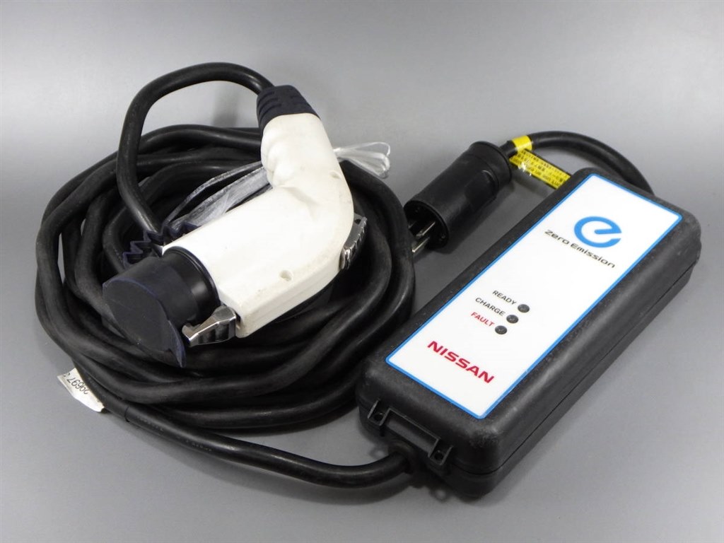NISSAN EV充電ケーブル タイプ1 約5m 200V - メルカリ