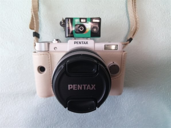 ペンタックス PENTAX Q7 ダブルズームキット [シルバー] 価格比較