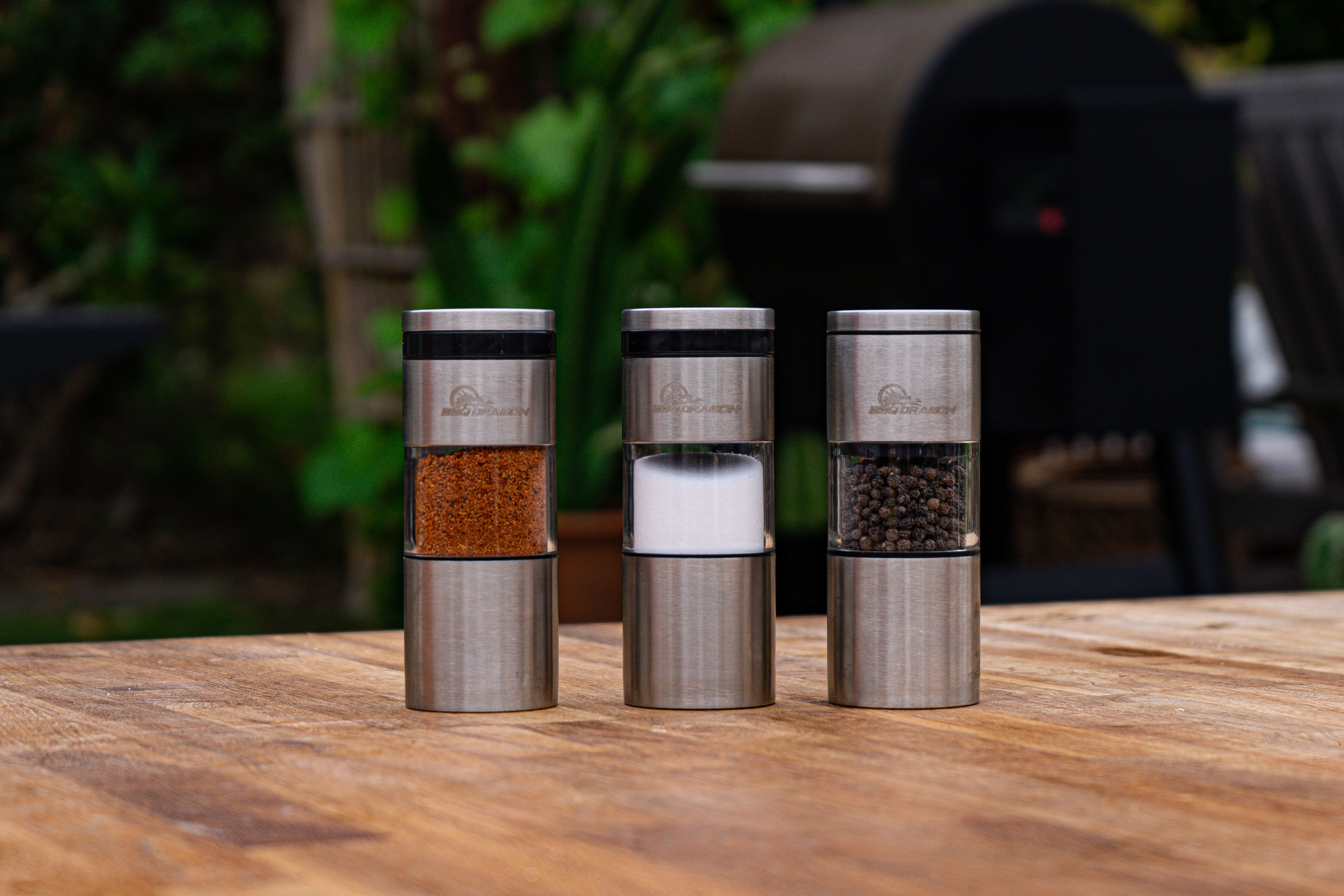 Magnetic Spice Shaker Grilling Set - BBQ Dragon