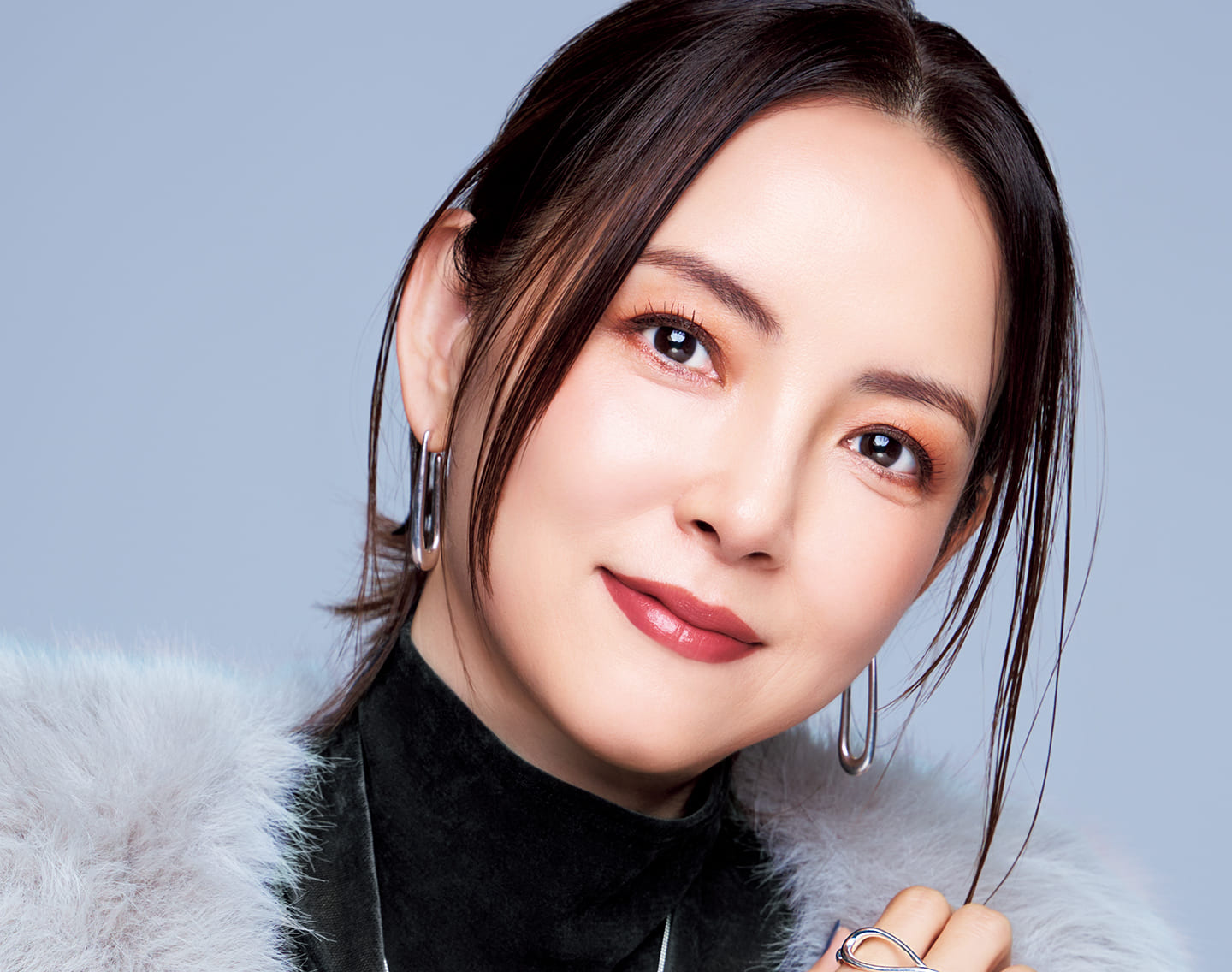 カリスマヘアメイク・岡野瑞恵さんに聞いた【 映える40代の赤のアイ