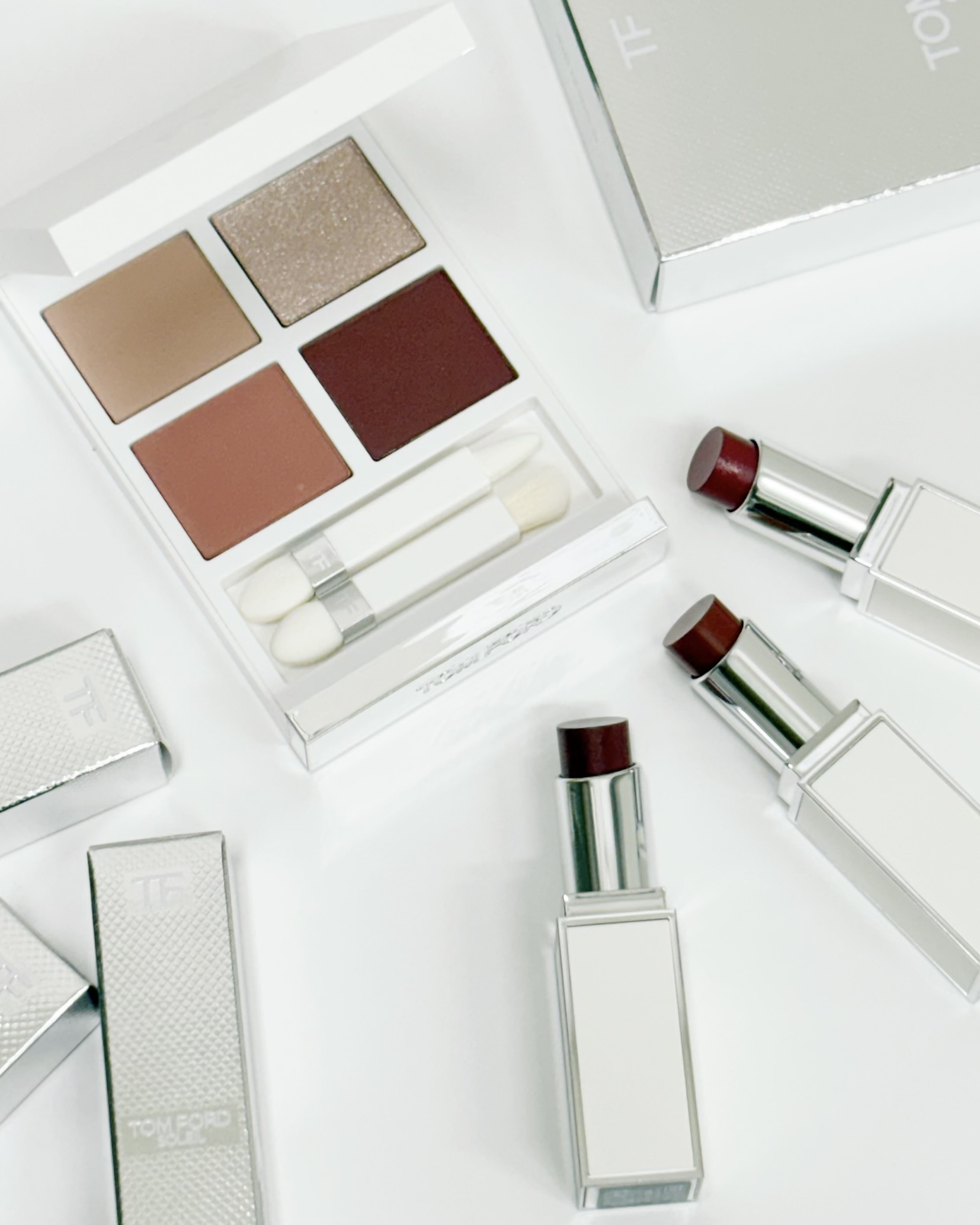 2025クリスマスコフレ】トムフォードの限定ぬくもりカラーは見るだけで