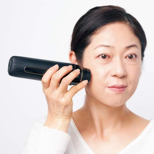 美容液を導入できる【美顔器】の実力は？53歳読者のビフォーアフター