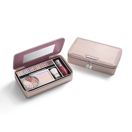 ジルスチュアート クリスマスコフレ発売 – 化粧品の紅屋