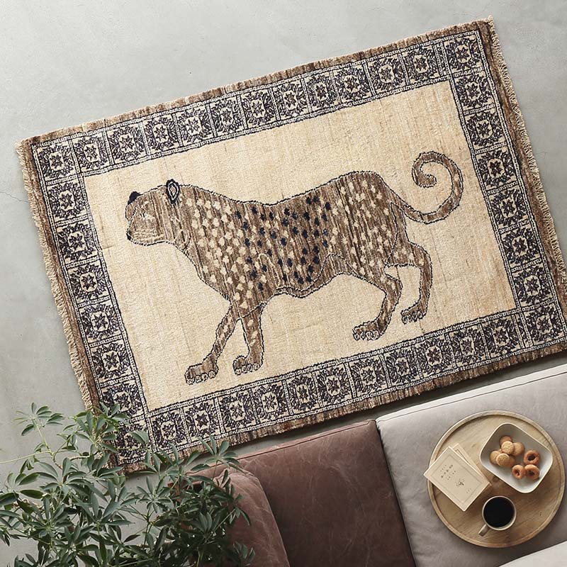 古典柄を再現したライオンラグ [グレージュ ライオン×アイボリー