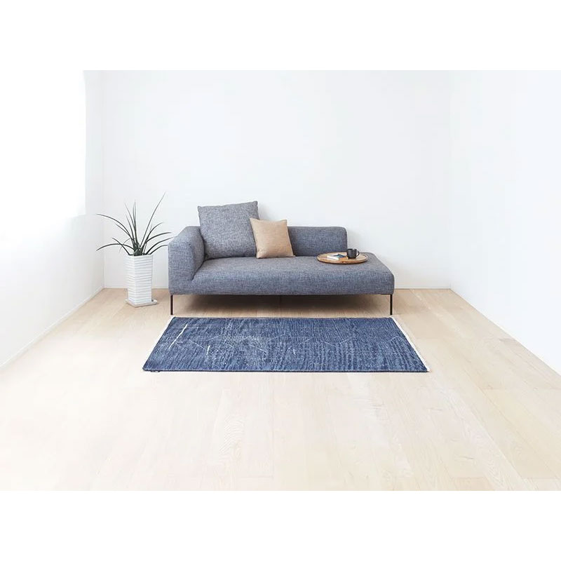 ヴィンテージ風ラグ ウール100％青い絨毯 [NR5602ヴィンテージデニム