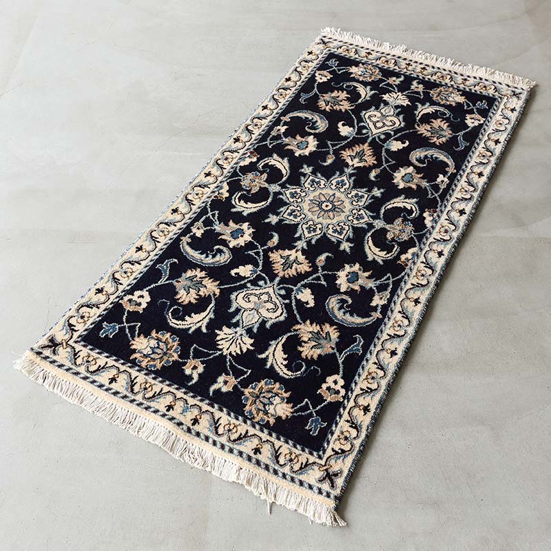 トライバルラグ [ナイン] イラン産 / 1980年代 / OR939 | ボー