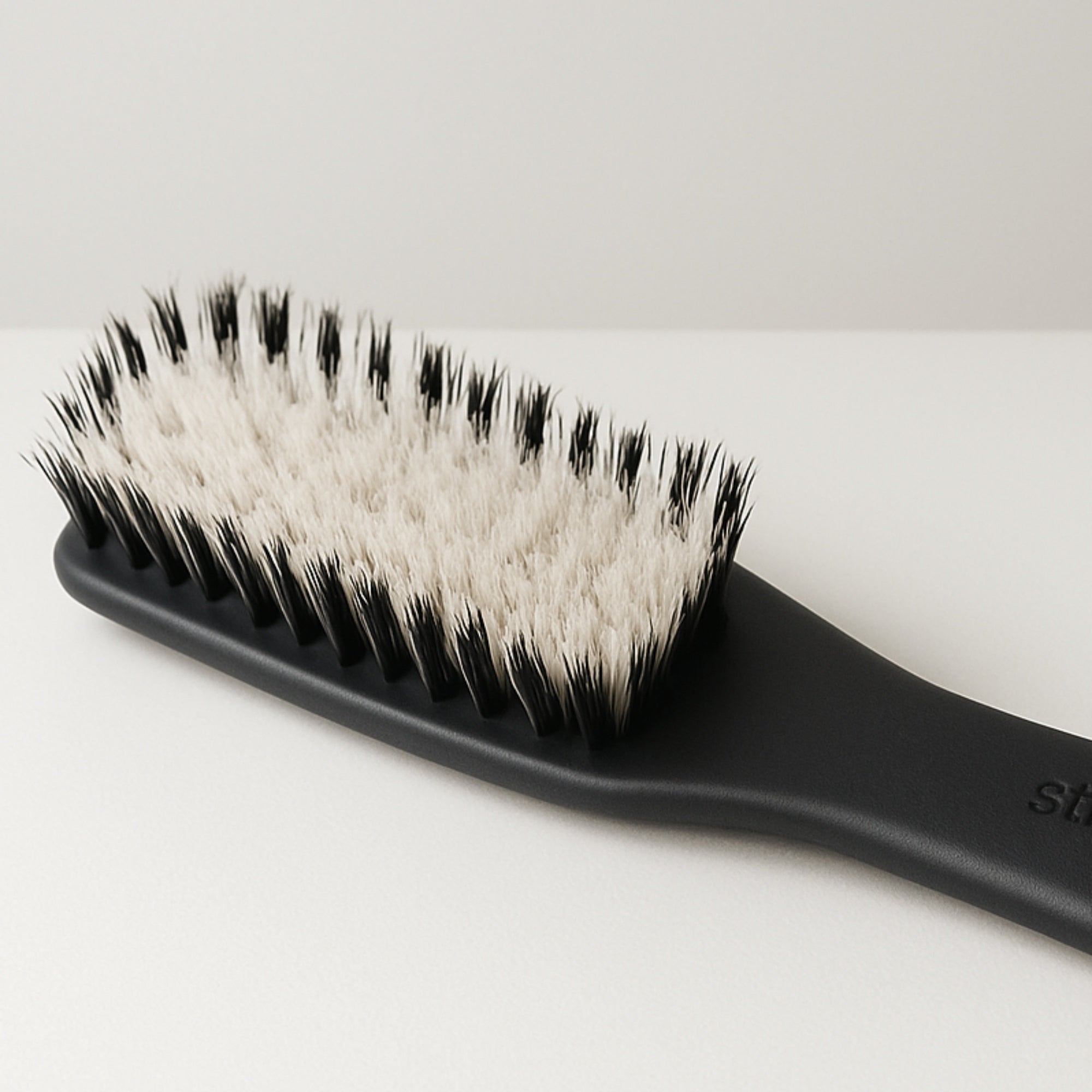 Strainia Silk Care Brush – Beauty Ninja