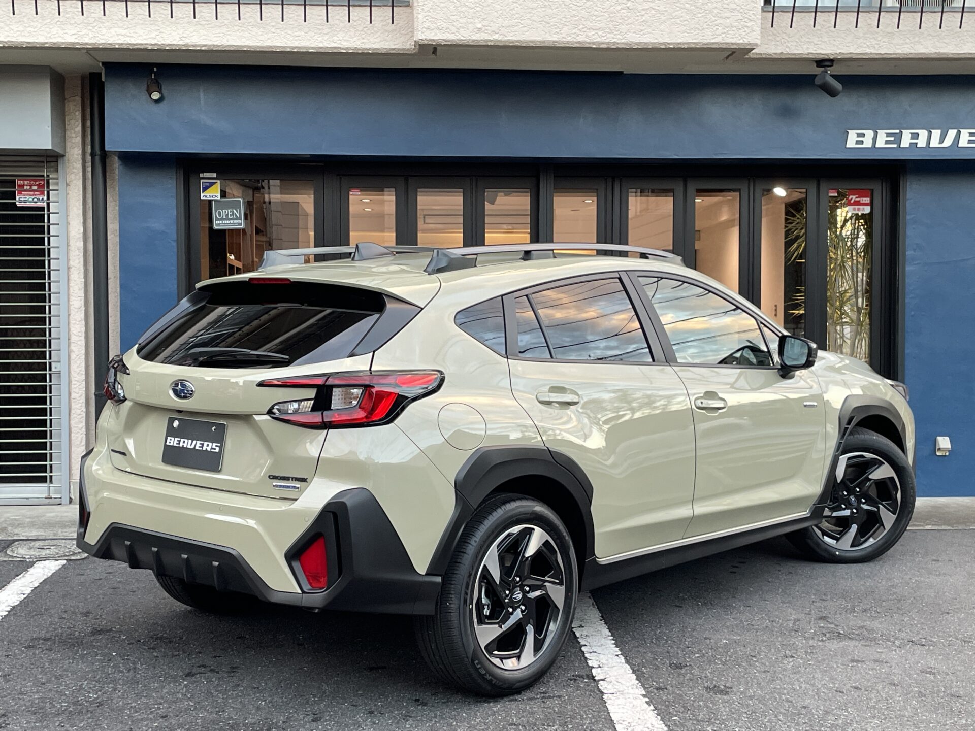 クロストレック リミテッド ｜ BEAVERS ビーバーズ ｜ 練馬区の輸入