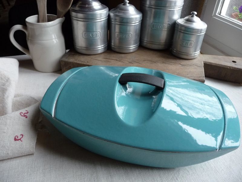 ルクルーゼ レイモンド・ローウィ '' コケル '' ターコイズ （日本国内