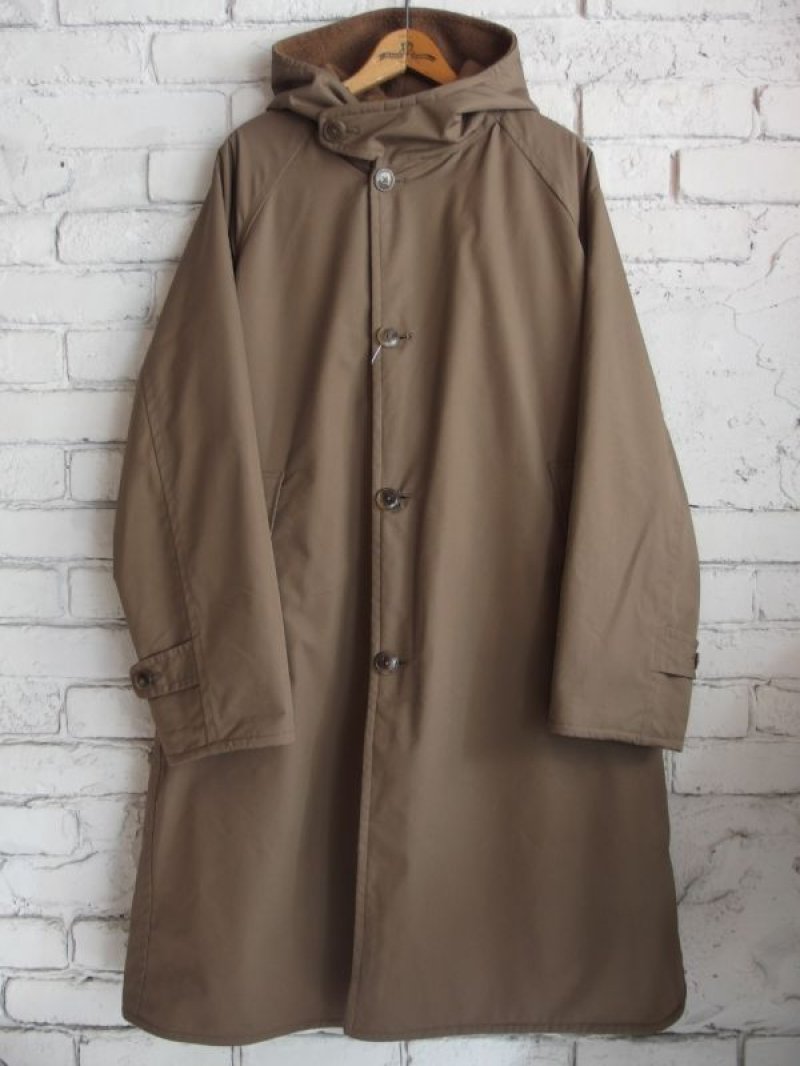 COMOLI フーデッドコート