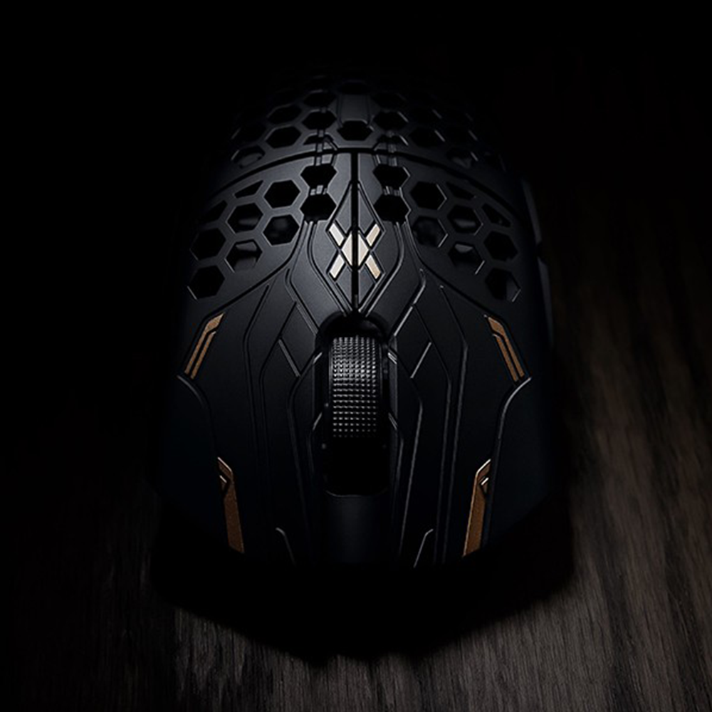 Best One(ベストワン) / Finalmouse UltralightX Guardian Tiger (L