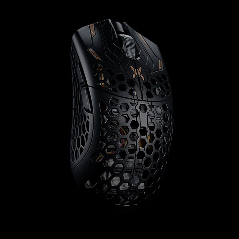 Best One(ベストワン) / Finalmouse UltralightX Guardian Tiger (L