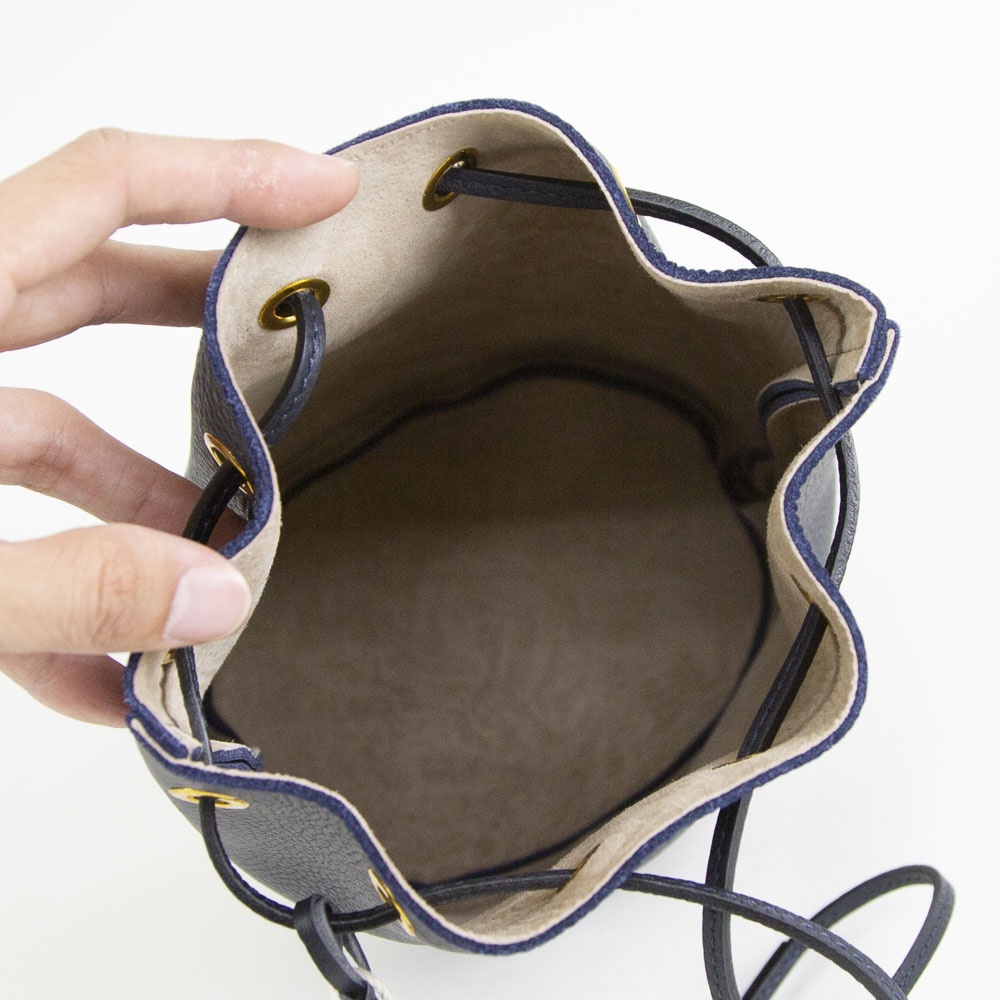 FELISI フェリージ レザー ドローストリングバッグ 20/87/1/LD