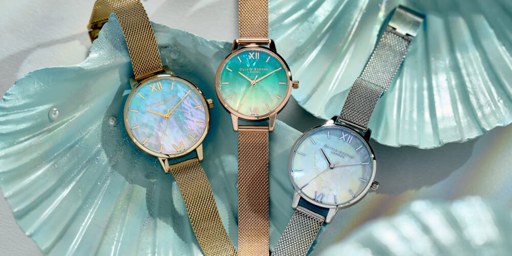 オリビア・バートン」より神秘的な海の世界をマザーオブパールと