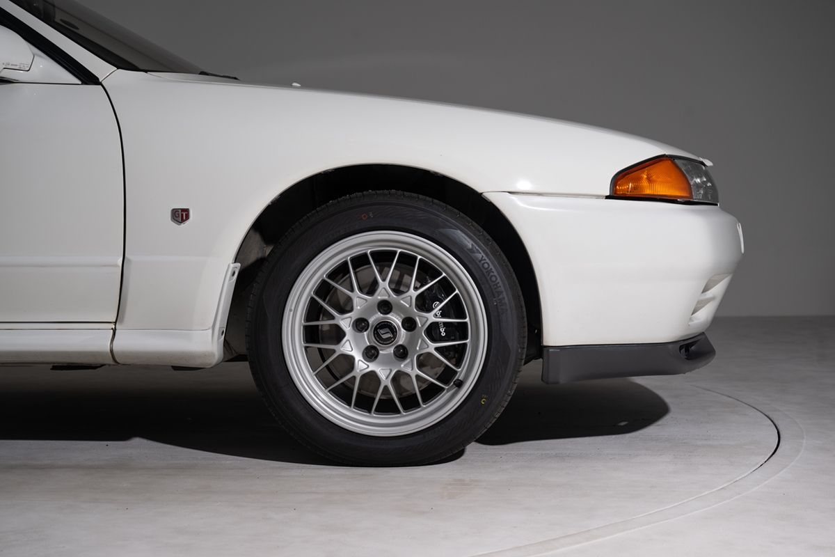 1993 Nissan Skyline GT-R [BNR32] V-Spec N1 | 株式会社BINGO