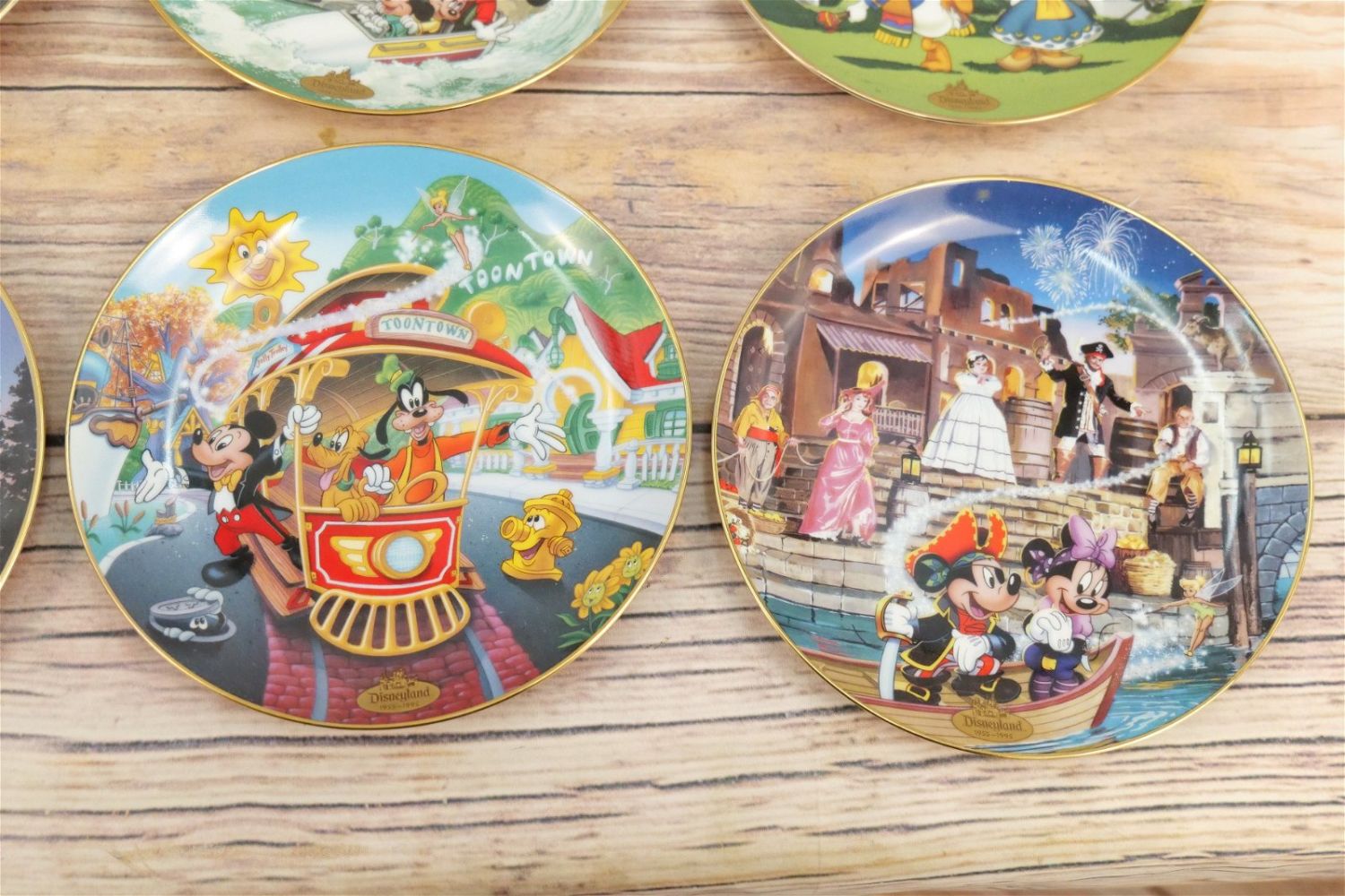 Lot 148 - Disneyland 40th Anniversary Collector Plate Set