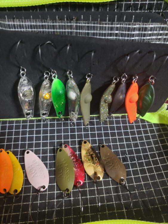 エリアトラウトのスプーンの揃え方！メーカー、重さをバラバラに揃える