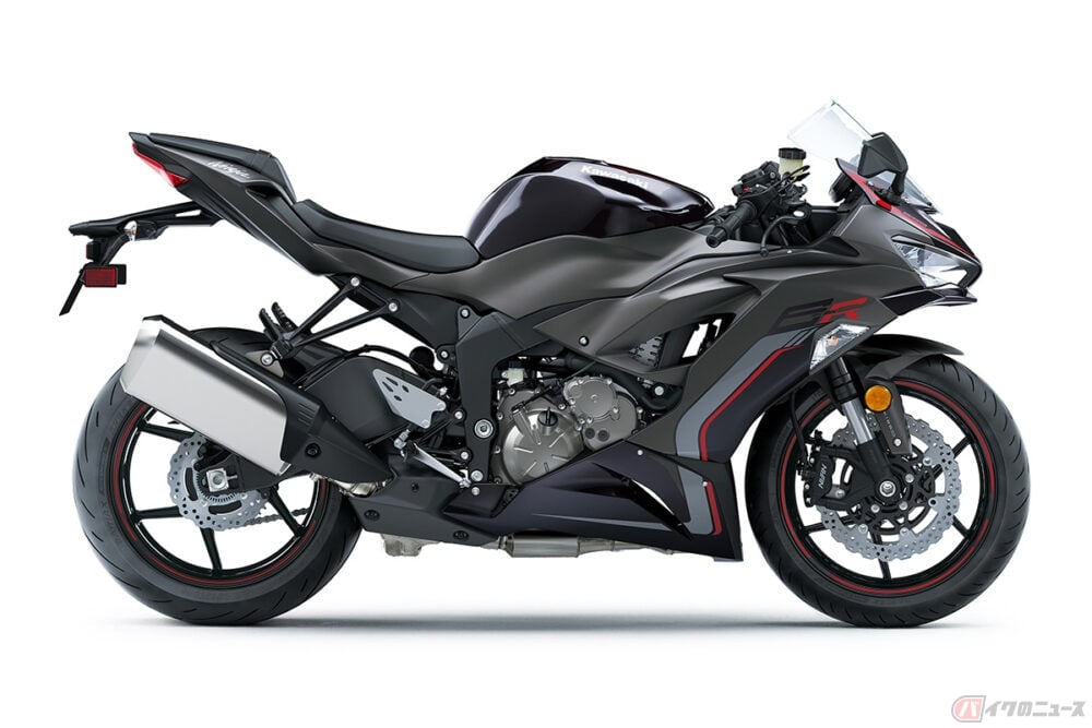 カワサキ新型「Ninja ZX-6R」公開！ブラックベースにレッドが光るNEW