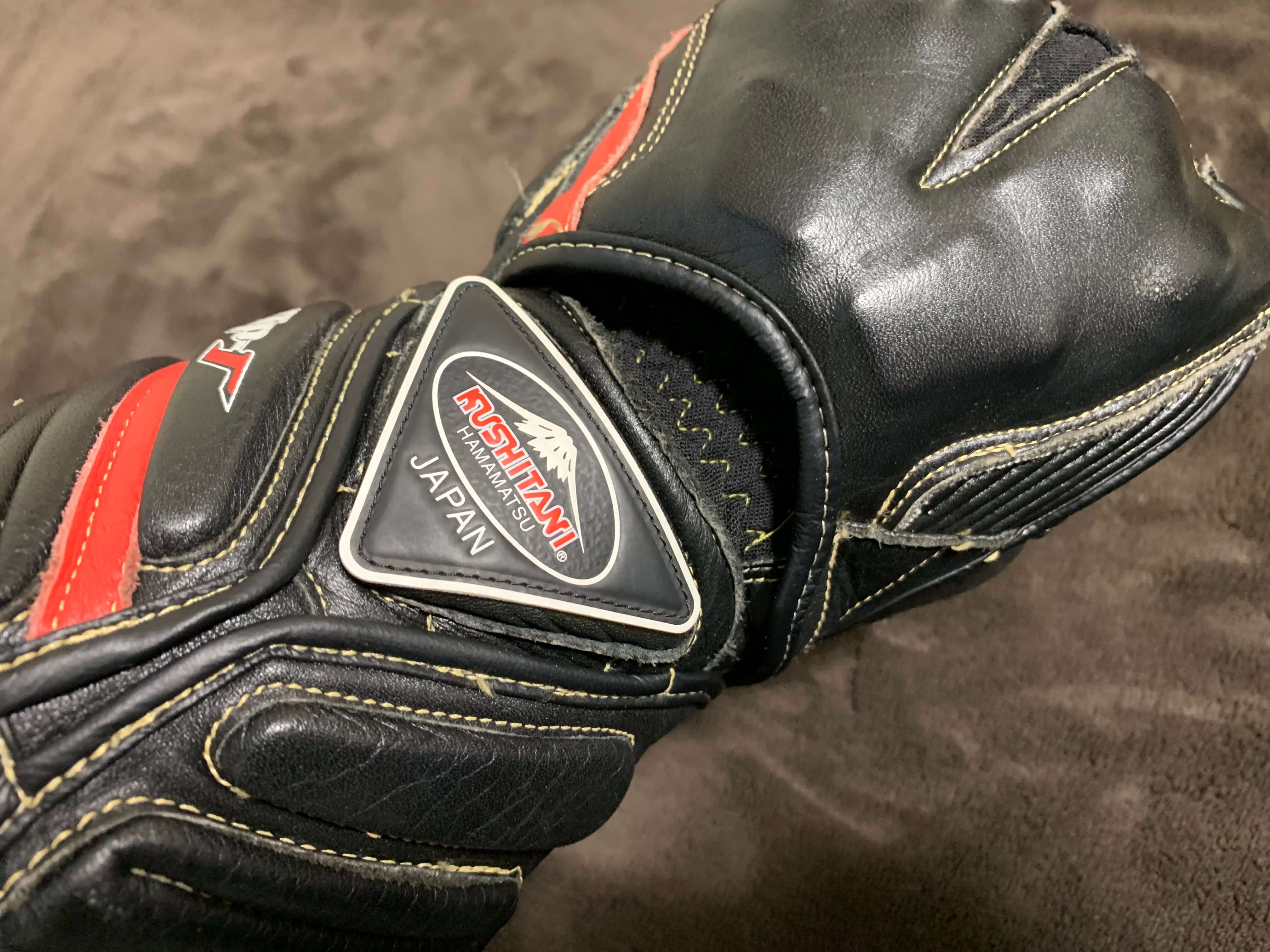 ツーリングにも最適な最強のレーシンググローブ！KUSHITANIのGPR