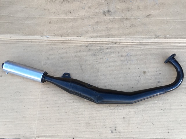 売約済み】RZ250Rの純正マフラーが入荷しました。 | バイクパーツの